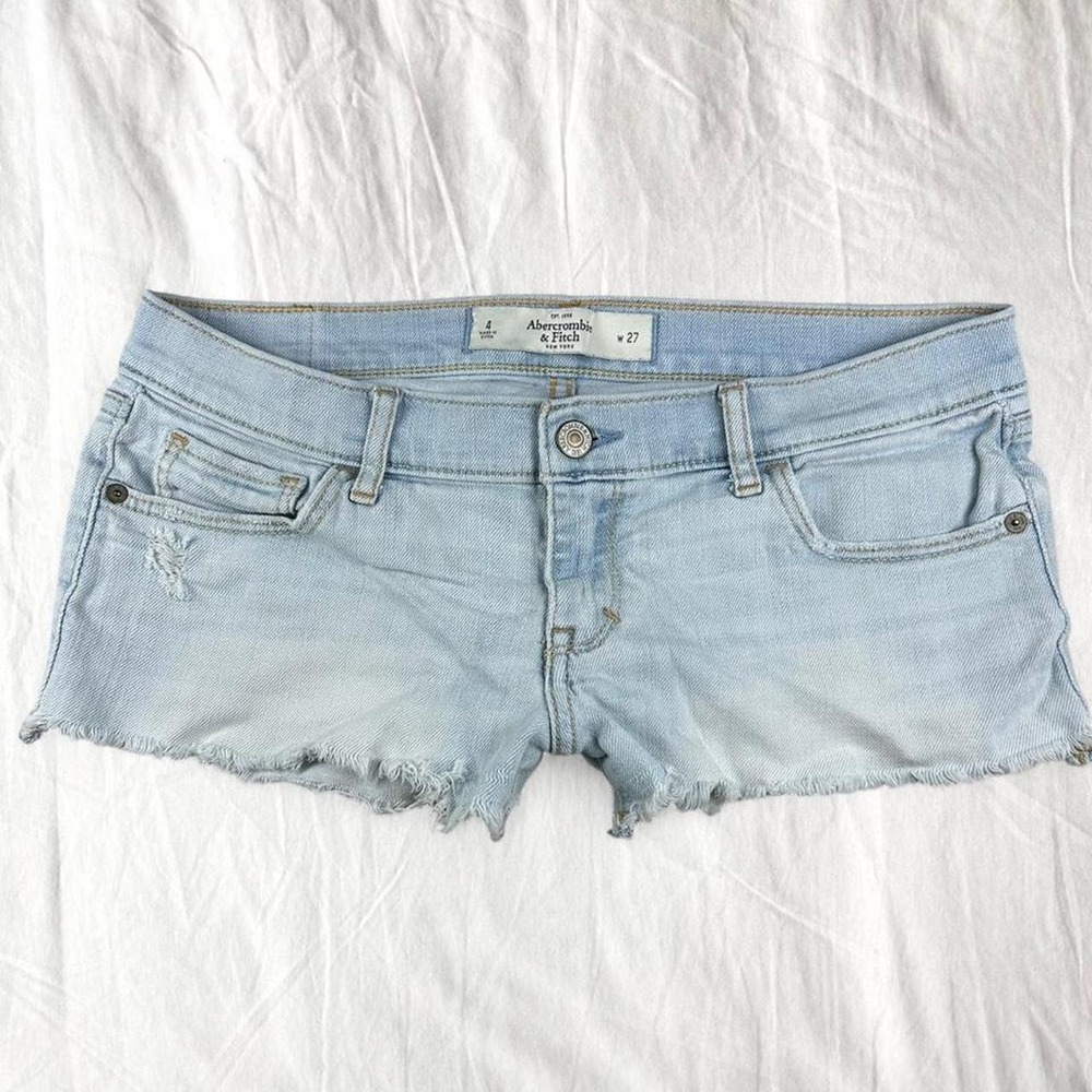 y2k low rise mini light wash Abercrombie & Fitch denim jean shorts size 4